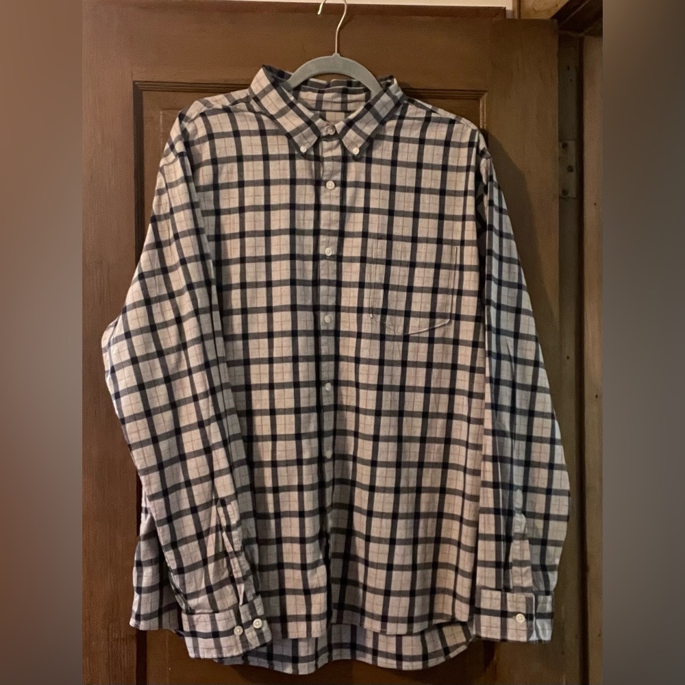 Gray button down with plaid navy blue and red colors